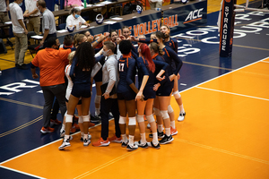 This is the second consecutive week that Syracuse was ranked in the AVCA's top 15. 