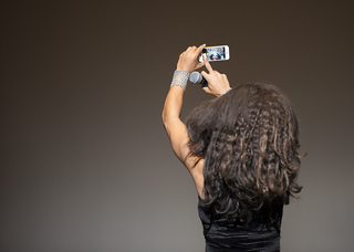 As the host of the show, Shangela took full liberty and stopped the show for a selfie with the audience. This was Shangela's first show on her tour after a leg injury that kept her off the stage for three months. 